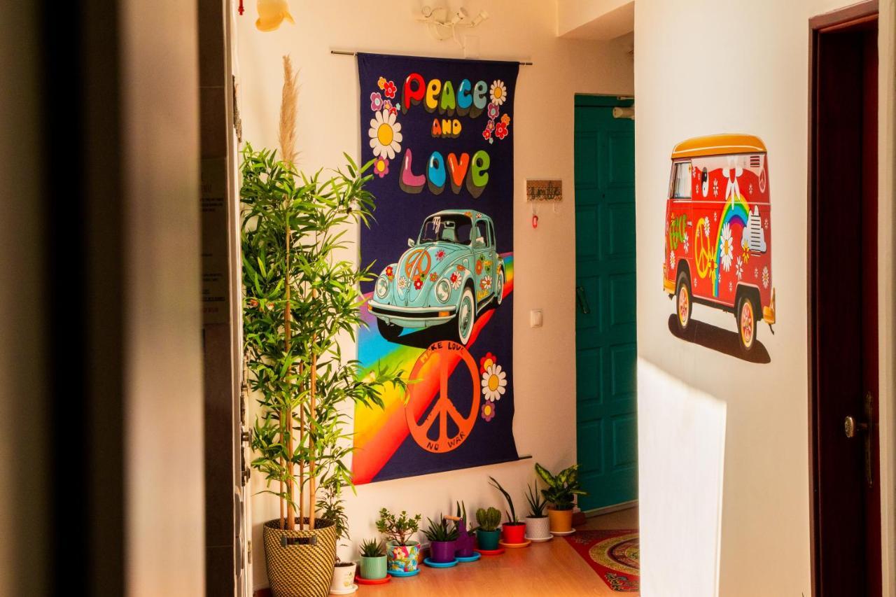 Paz & Amor Guest House - Peace & Love Назаре Екстериор снимка