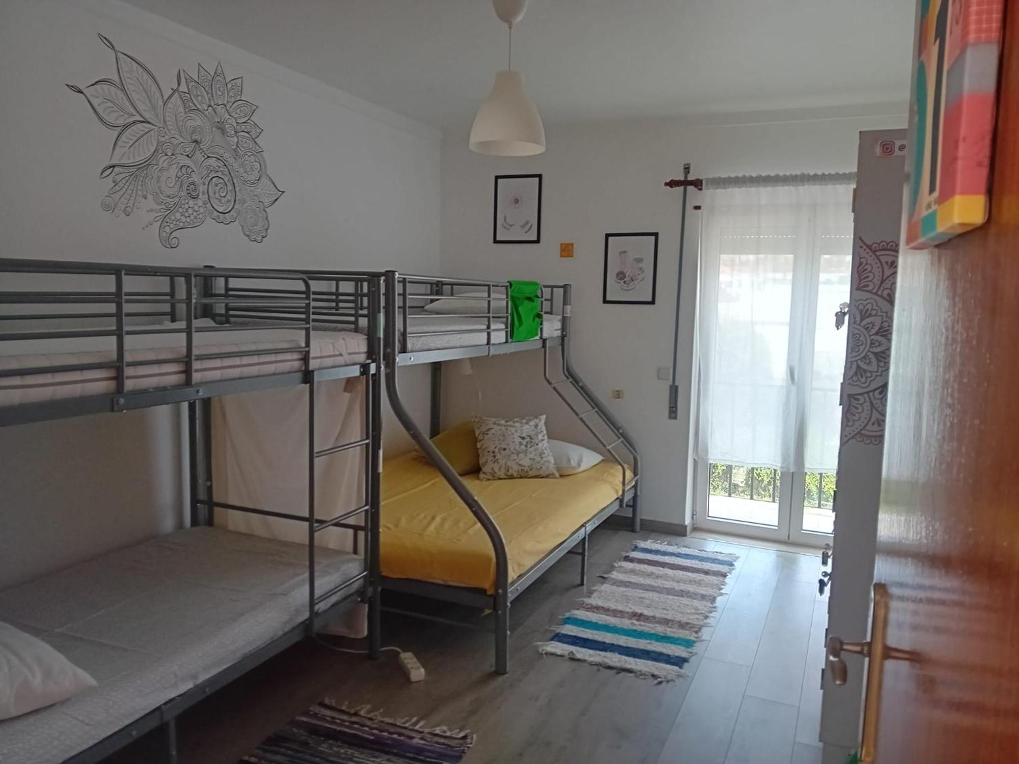 Paz & Amor Guest House - Peace & Love Назаре Екстериор снимка